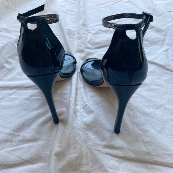 NWOT Stuart Weitzman Nudistsong Sandals - Black - Picture 9 of 9